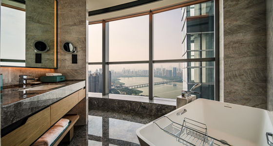 Kích thước sản phẩm 86 X 64 X 48 inch Thiết bị phòng ngủ khách sạn 2 bàn ngủ
