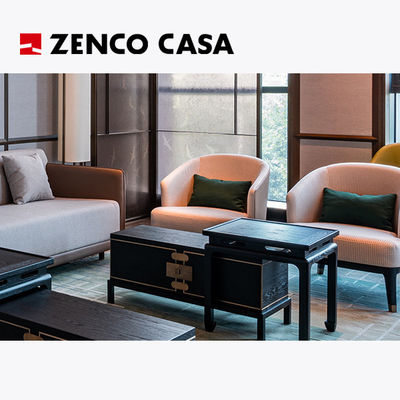 Các đồ nội thất khu vực giải trí của khách sạn bao gồm ghế sofa hình chữ L, bàn cà phê và khu vực ngồi